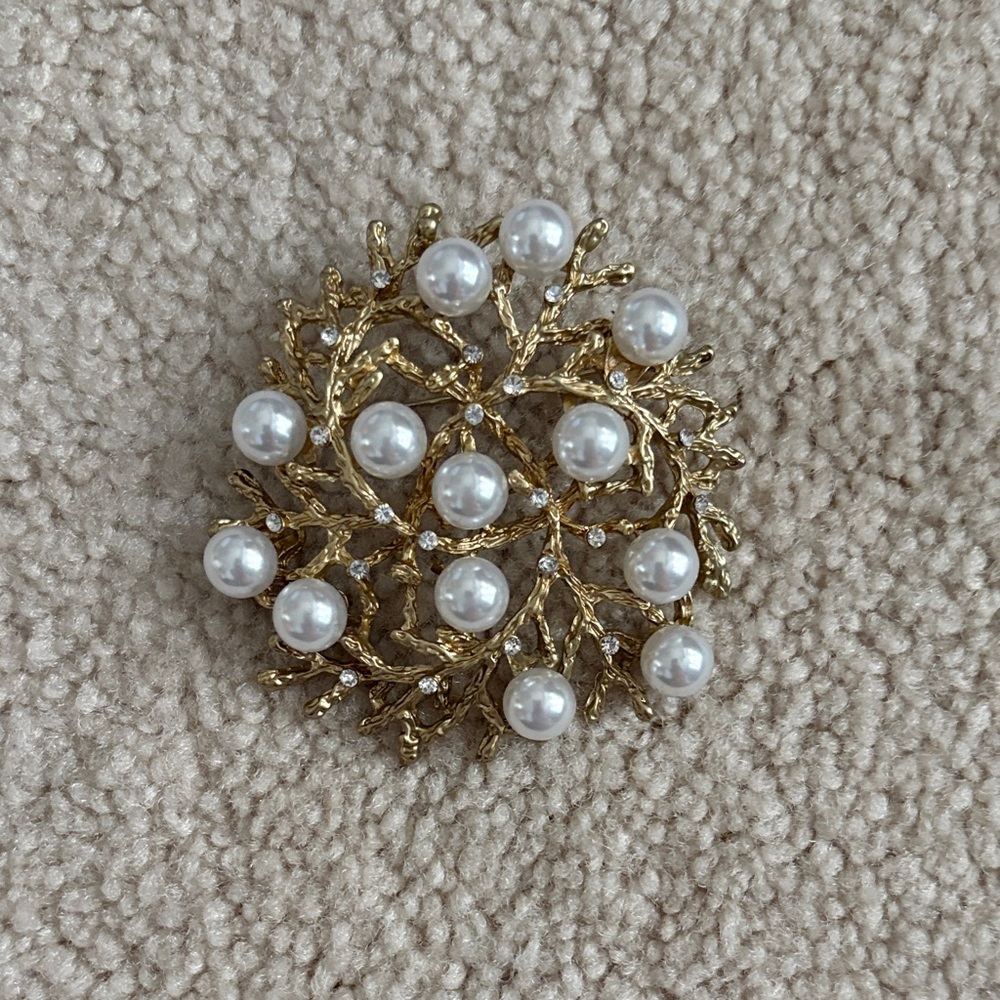 Gold and Pearl Floral Brooch